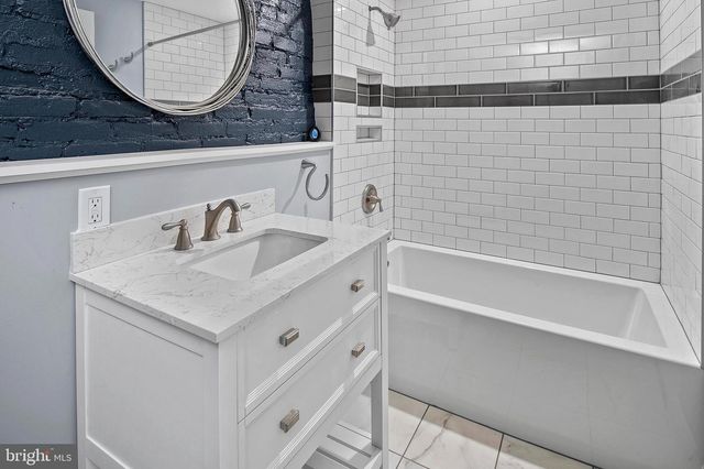 2112 EASTERN AVE, Baltimore, MD 21231