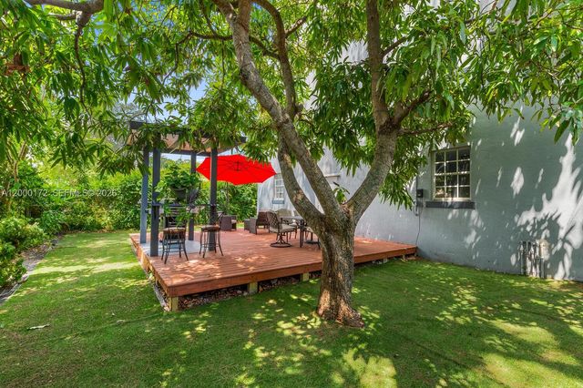 536 NE 62nd St 1, Miami, FL 33138