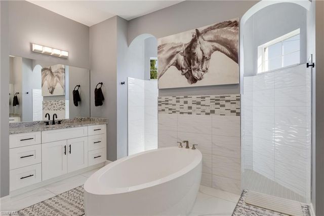 3609 8th ST SW, Lehigh Acres, FL 33976