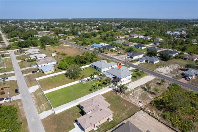 3609 8th ST SW, Lehigh Acres, FL 33976