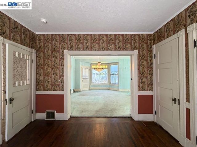 1409 San Antonio Ave, Alameda, CA 94501