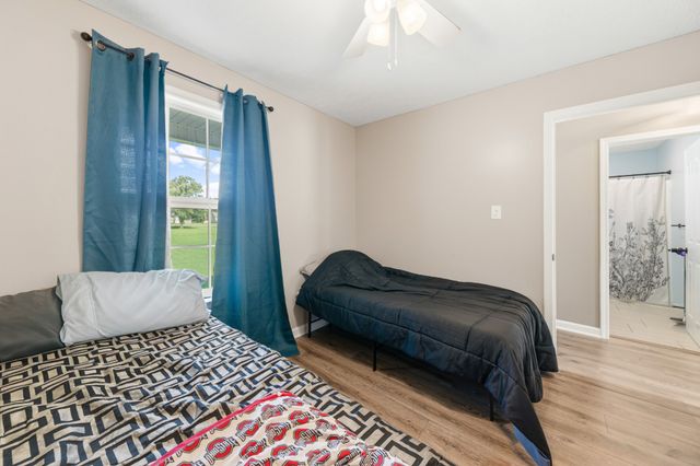 2673 Forest Run Dr, Lewisburg, TN 37091