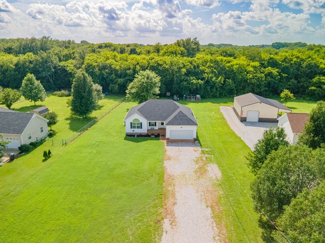 2673 Forest Run Dr, Lewisburg, TN 37091