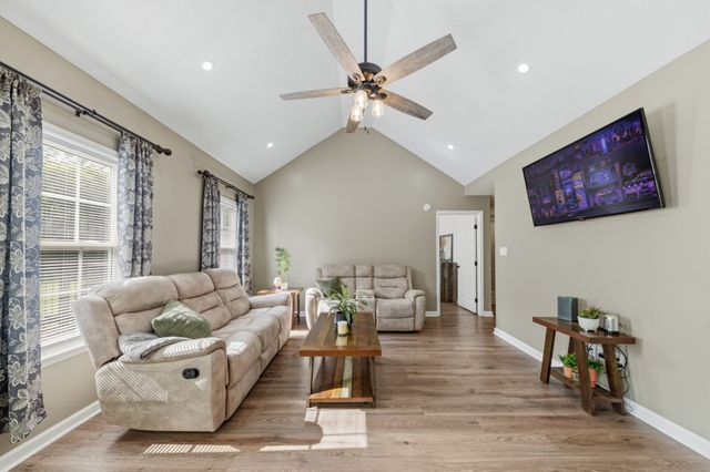 2673 Forest Run Dr, Lewisburg, TN 37091