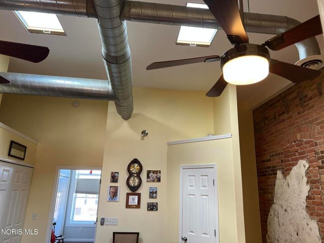 913 Washington Street, Toledo, OH 43604