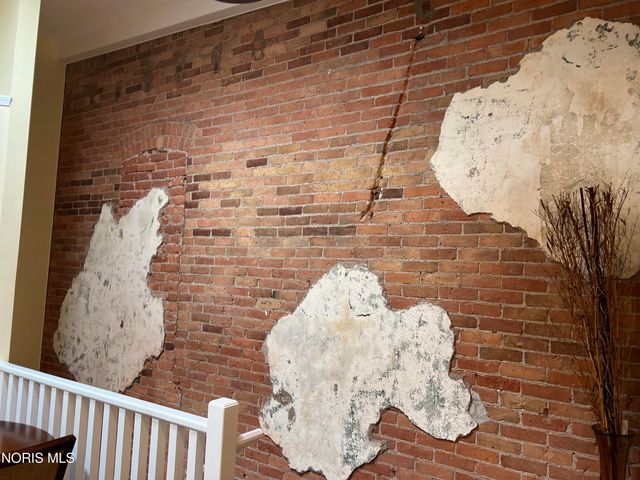 913 Washington Street, Toledo, OH 43604