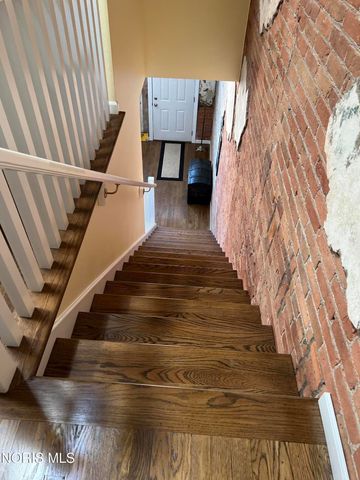913 Washington Street, Toledo, OH 43604