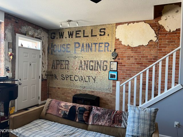 913 Washington Street, Toledo, OH 43604
