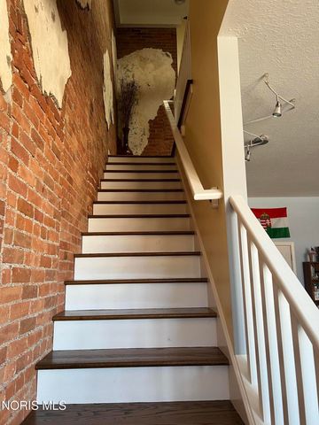 913 Washington Street, Toledo, OH 43604