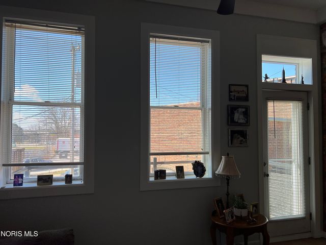 913 Washington Street, Toledo, OH 43604