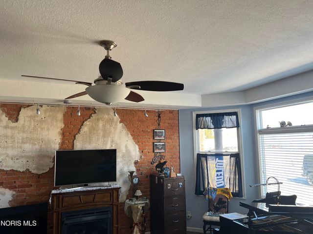 913 Washington Street, Toledo, OH 43604