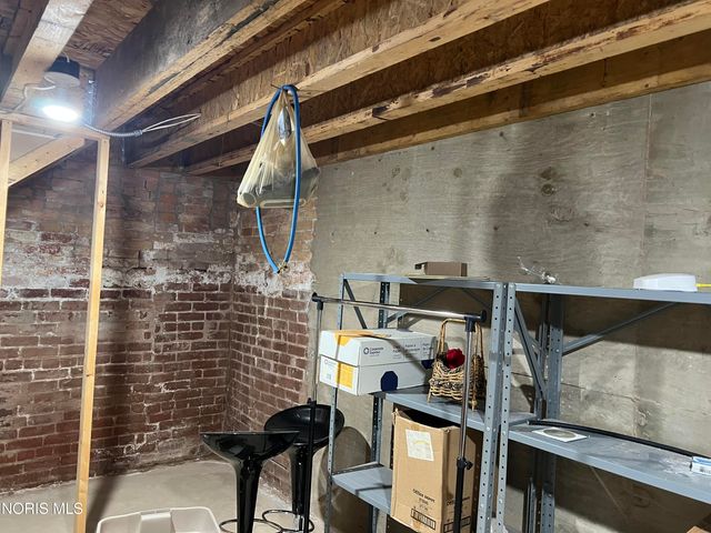 913 Washington Street, Toledo, OH 43604