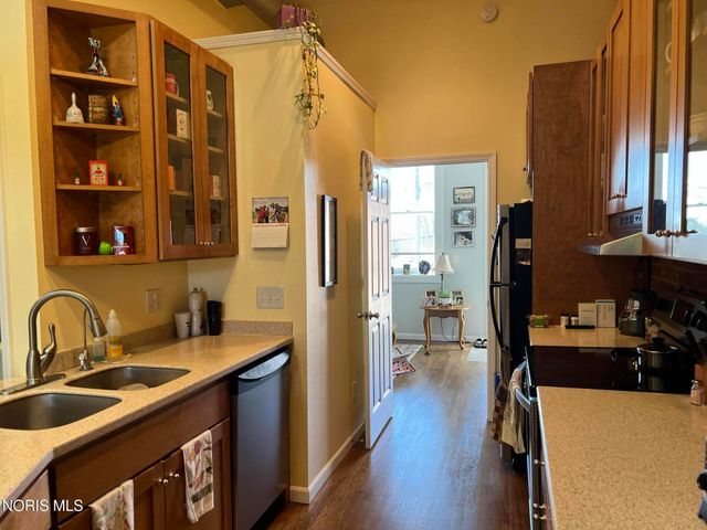 913 Washington Street, Toledo, OH 43604