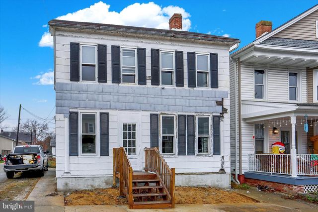 229 2ND AVE AVE, Hanover, PA 17331