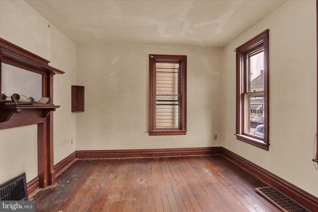 229 2ND AVE AVE, Hanover, PA 17331