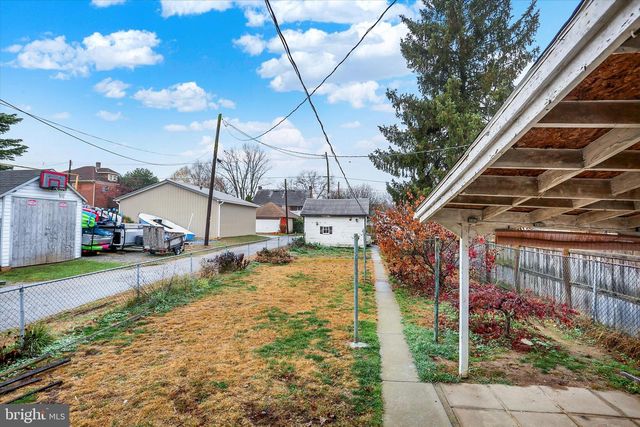 229 2ND AVE AVE, Hanover, PA 17331