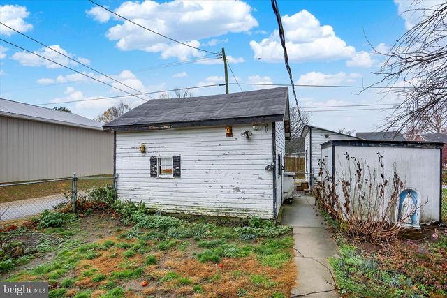 229 2ND AVE AVE, Hanover, PA 17331