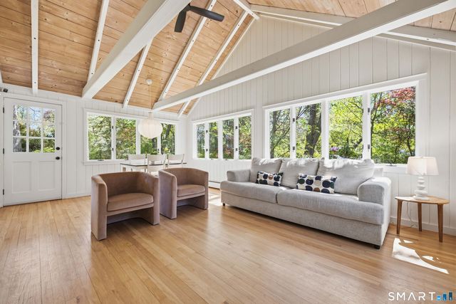 486 Morehouse Highway, Fairfield, CT 06825