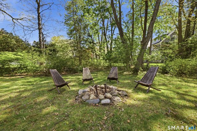 486 Morehouse Highway, Fairfield, CT 06825