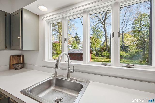 486 Morehouse Highway, Fairfield, CT 06825