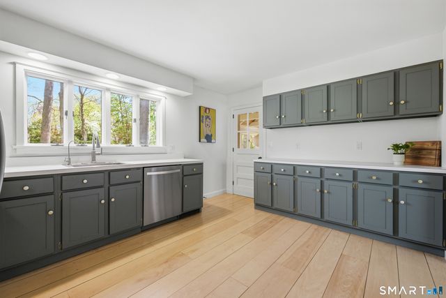 486 Morehouse Highway, Fairfield, CT 06825