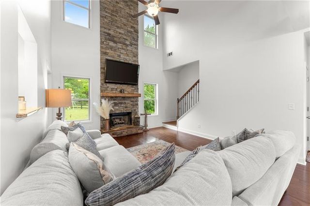 10 Coppage Lane NW, Cartersville, GA 30120