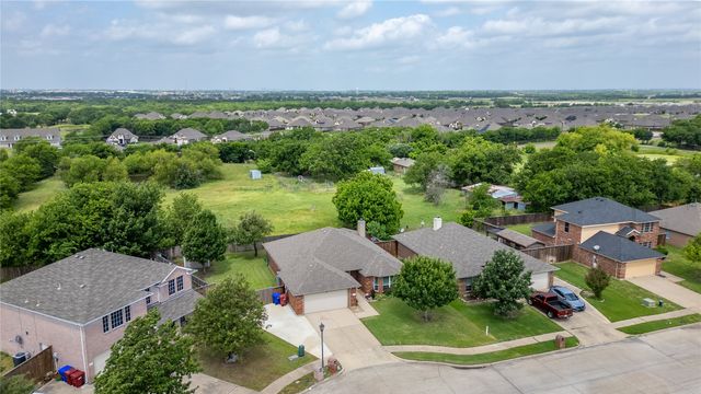 917 Zoe Street, Royse City, TX 75189