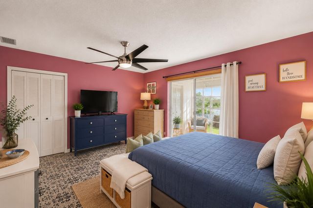 17 Vista Palm Lane 205, Vero Beach, FL 32962