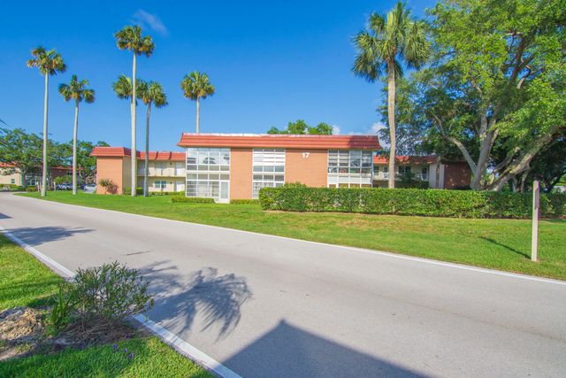 17 Vista Palm Lane 205, Vero Beach, FL 32962