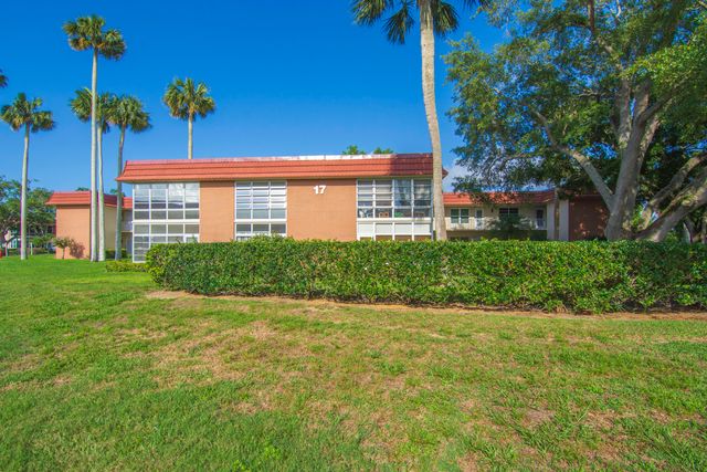 17 Vista Palm Lane 205, Vero Beach, FL 32962
