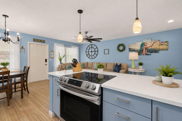 17 Vista Palm Lane 205, Vero Beach, FL 32962