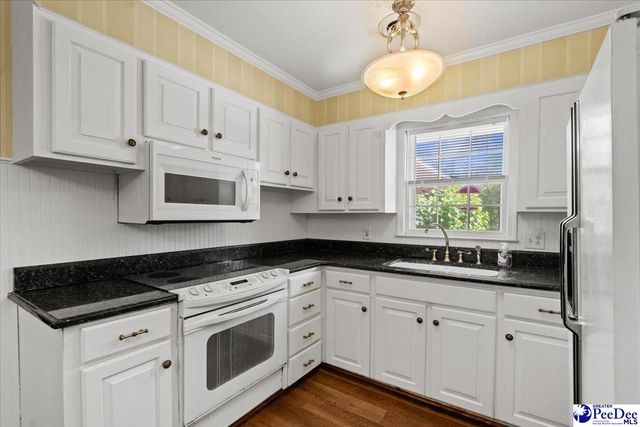 2003 Bellevue Dr, Florence, SC 29501