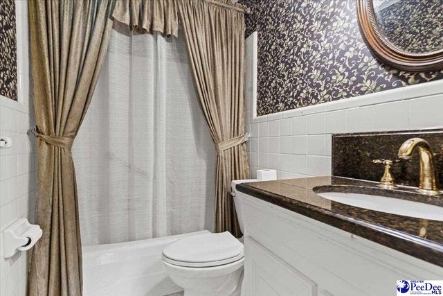 2003 Bellevue Dr, Florence, SC 29501