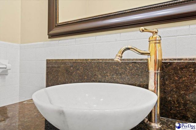 2003 Bellevue Dr, Florence, SC 29501