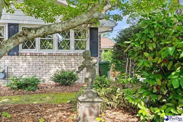 2003 Bellevue Dr, Florence, SC 29501