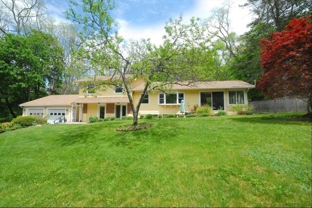 15 Sunnyside Lane -, Lincoln, MA 01773