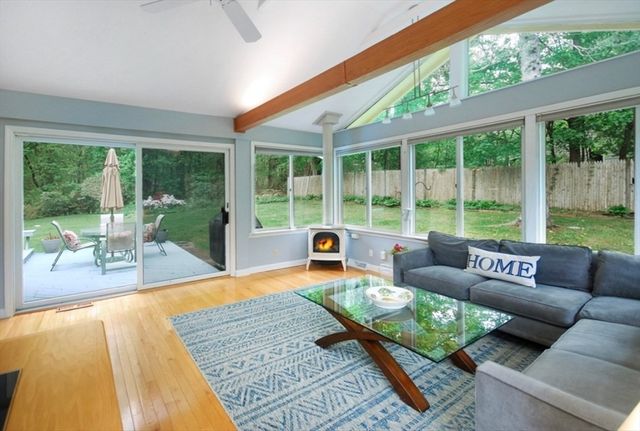 15 Sunnyside Lane -, Lincoln, MA 01773