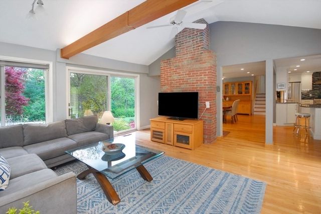 15 Sunnyside Lane -, Lincoln, MA 01773
