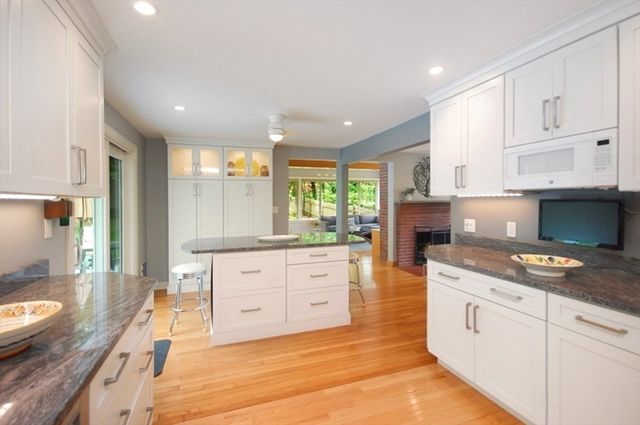 15 Sunnyside Lane -, Lincoln, MA 01773