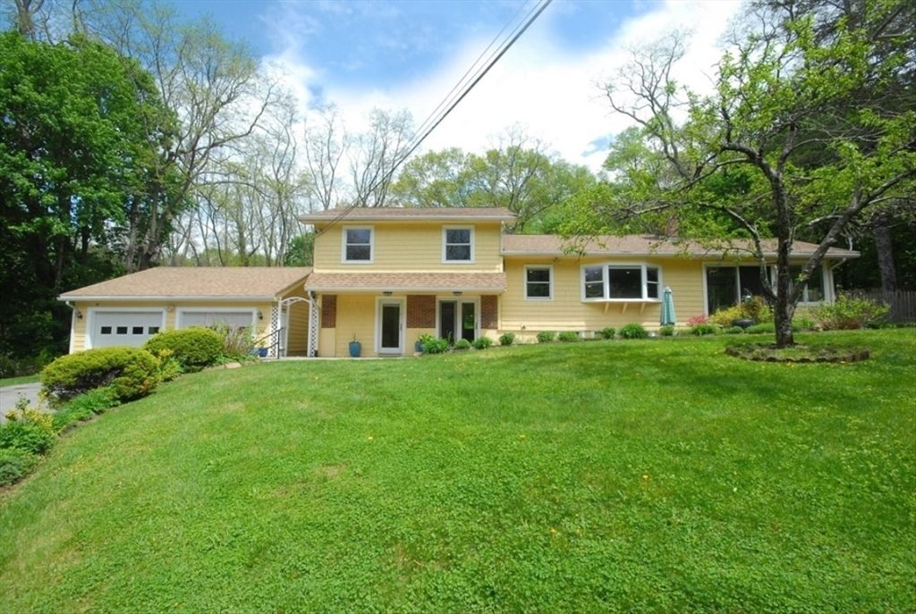 15 Sunnyside Lane -, Lincoln, MA 01773