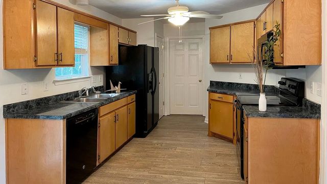1028 Saddlestone Dr, Hermitage, TN 37076