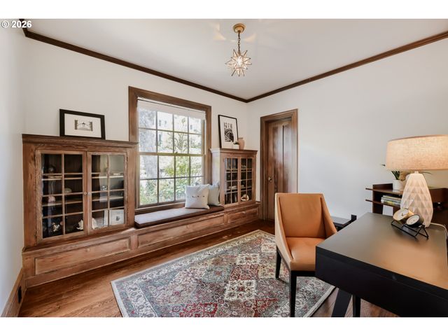 2833 Nw CUMBERLAND Rd, Portland, OR 97210