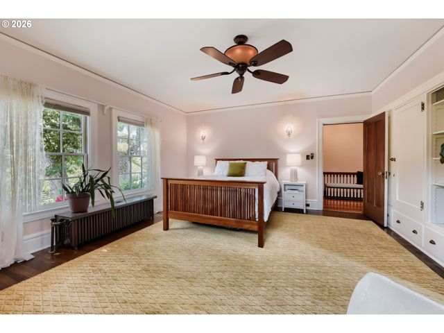 2833 Nw CUMBERLAND Rd, Portland, OR 97210
