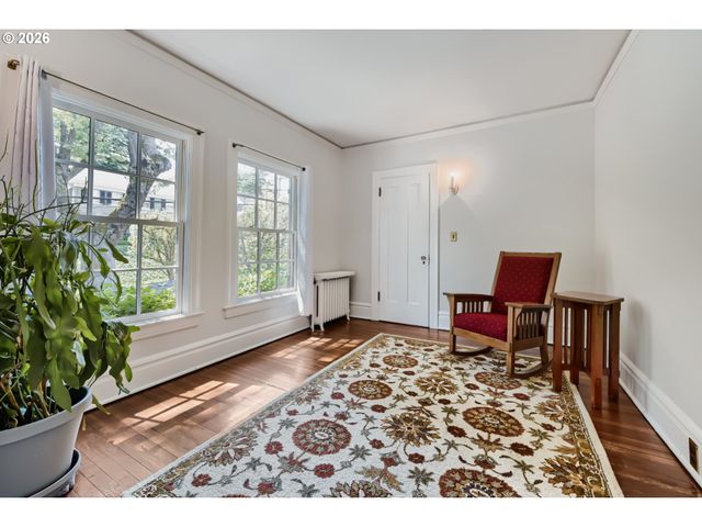 2833 Nw CUMBERLAND Rd, Portland, OR 97210