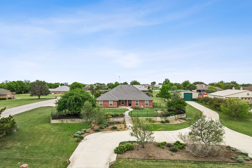 1901 Saw Tooth Court, Haslet, TX 76052 — photo 2