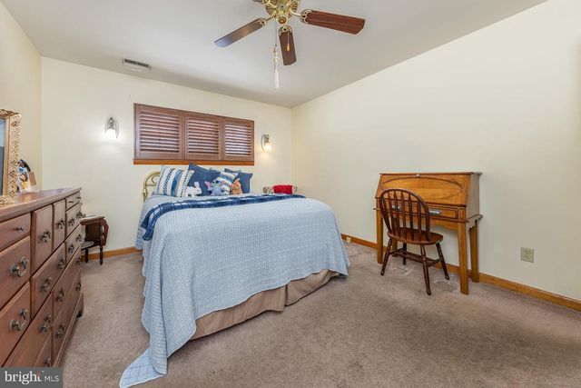 255 DELSEA DR, Sewell, NJ 08080