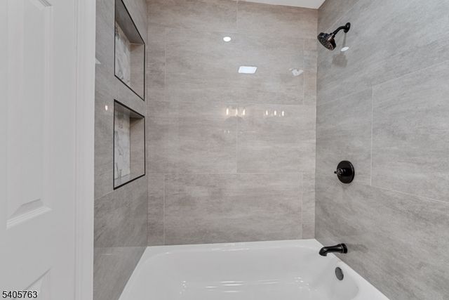 7 Winding Way, White Twp., NJ 07823