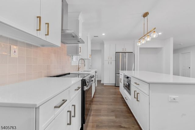 7 Winding Way, White Twp., NJ 07823