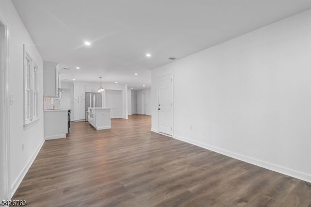 7 Winding Way, White Twp., NJ 07823