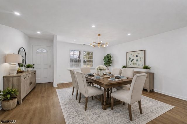 7 Winding Way, White Twp., NJ 07823